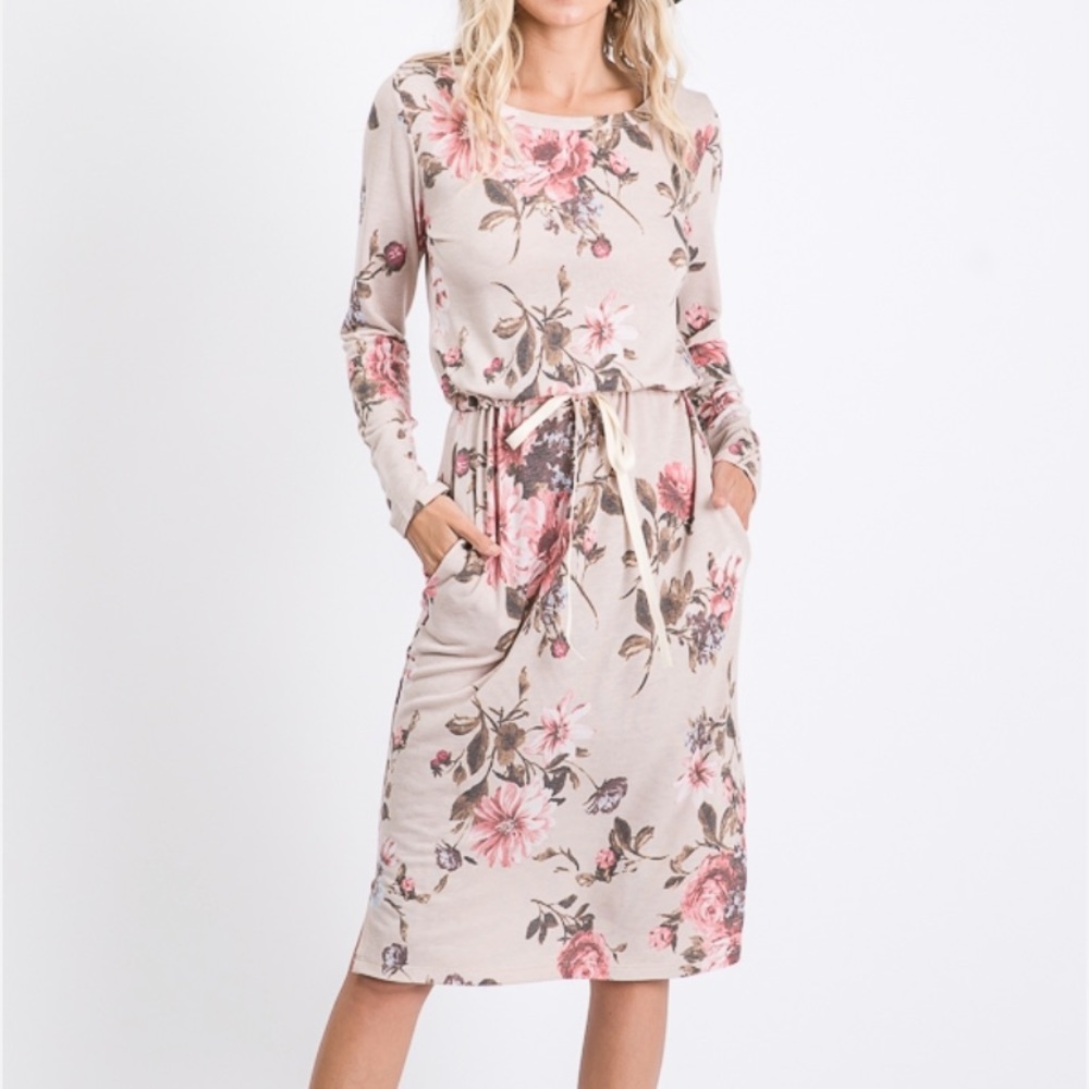 *Restocked* Floral, knee length, casual dress with drawstring and pockets